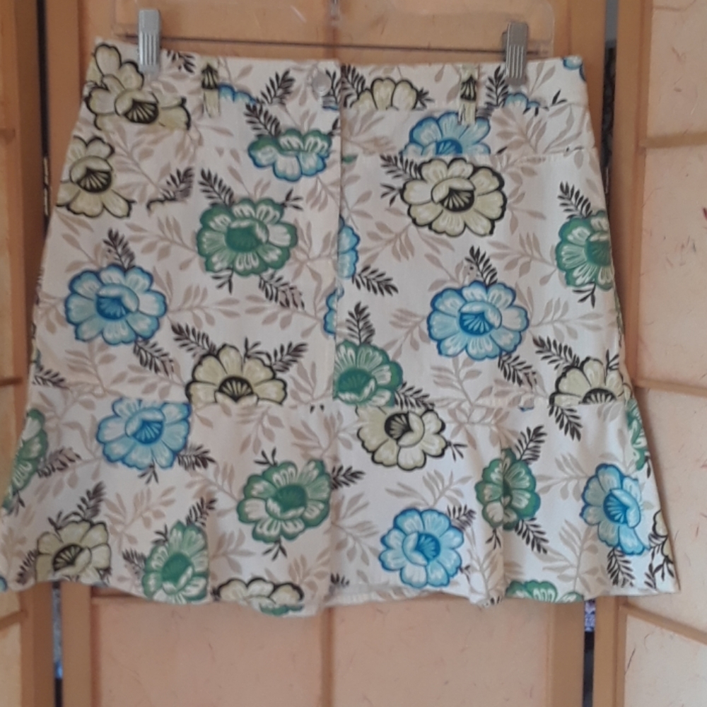 Ann Taylor Loft floral skirt size 6
